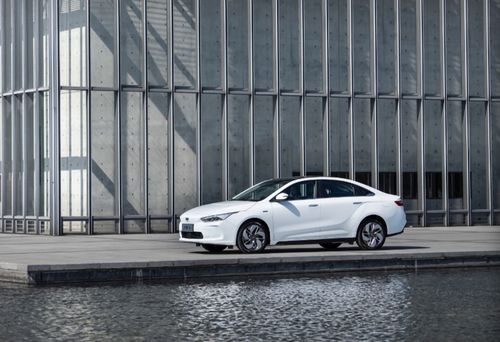 東半球純電翹楚 幾何A如何在實用領域超越特斯拉？